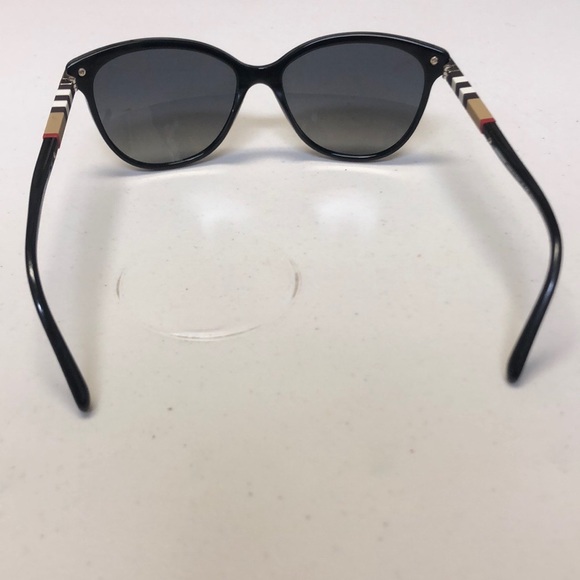 I just don’t wear these - Picture 3 of 7